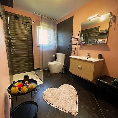 Apartma Sobe Pulec Dobrovo Ngoại thất bức ảnh