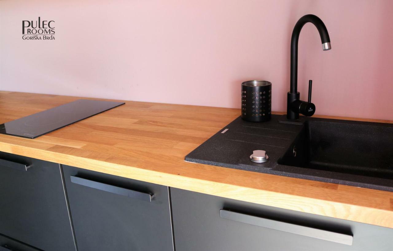 Apartma Sobe Pulec Dobrovo Ngoại thất bức ảnh